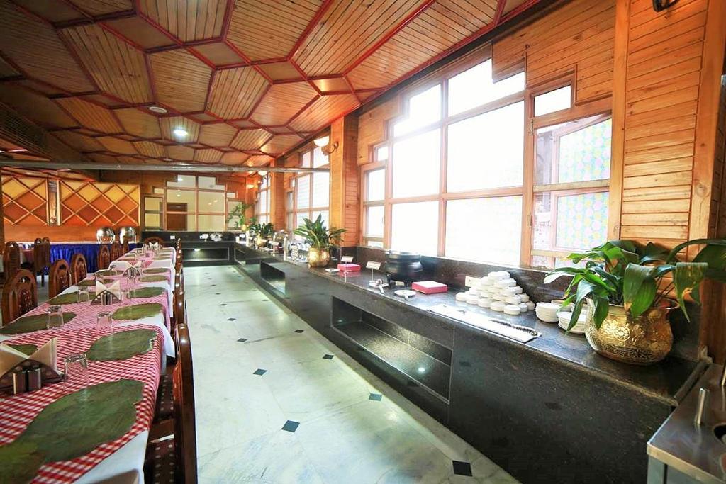 Bravia Hotel Manali Inn Exterior foto